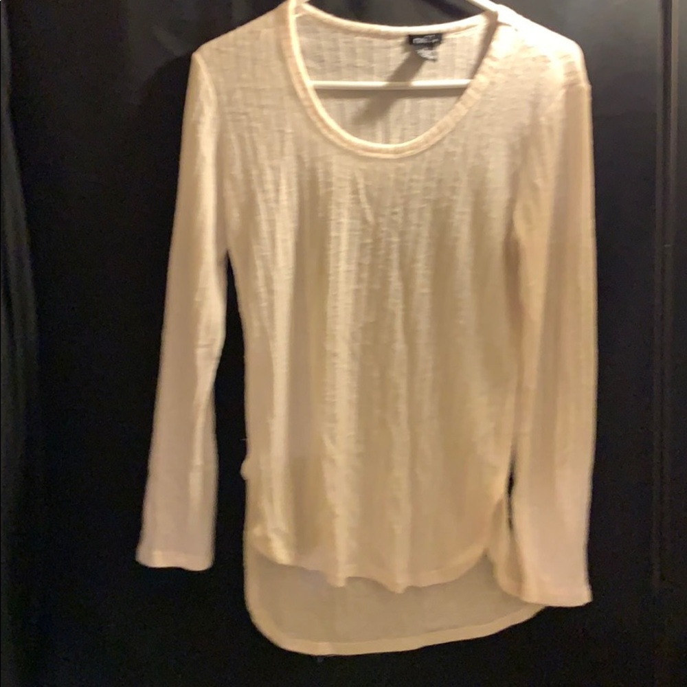 Off white long sleeves crewneck shirt